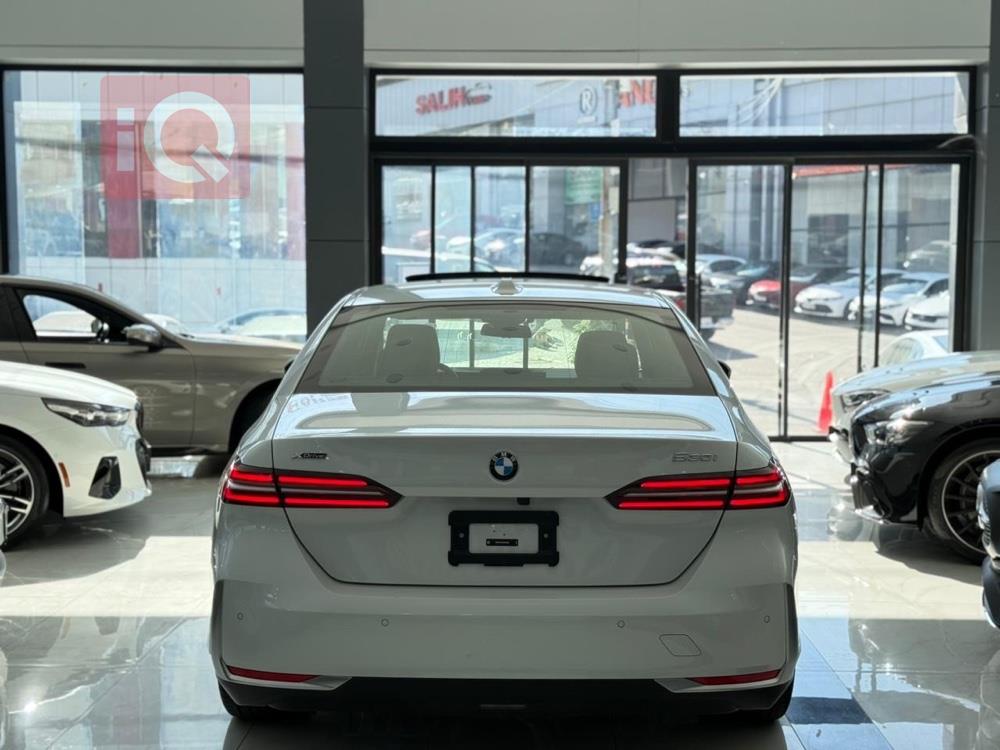 بي ام دبليو الفئة 5